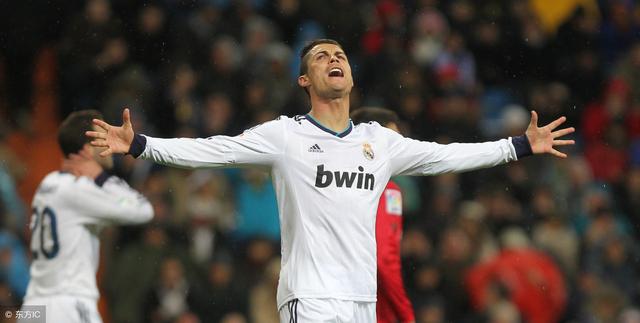 Real Madrid nr. 7 voetbalshirts in de ban